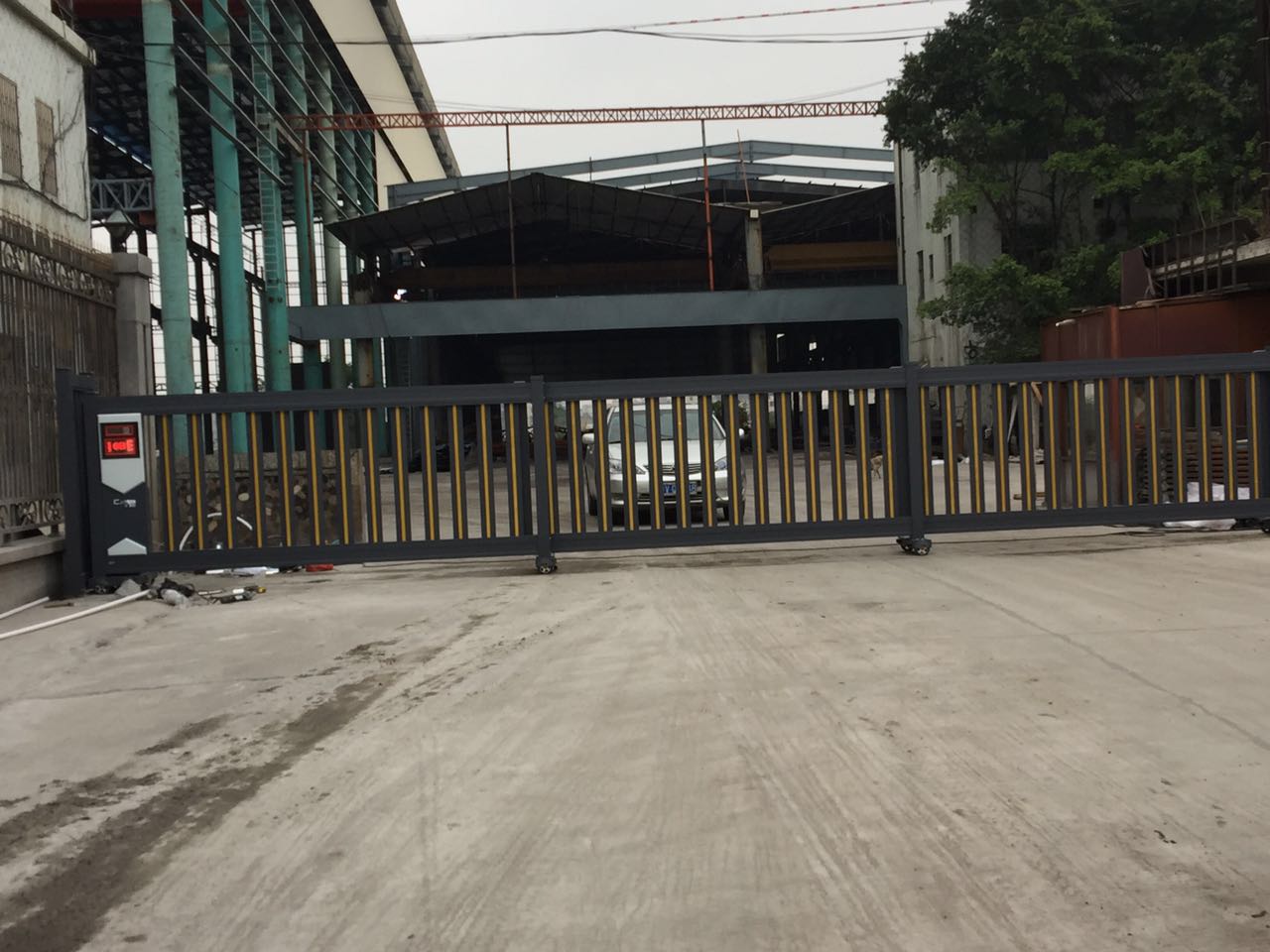 华宁县华宁县济南分段平移门